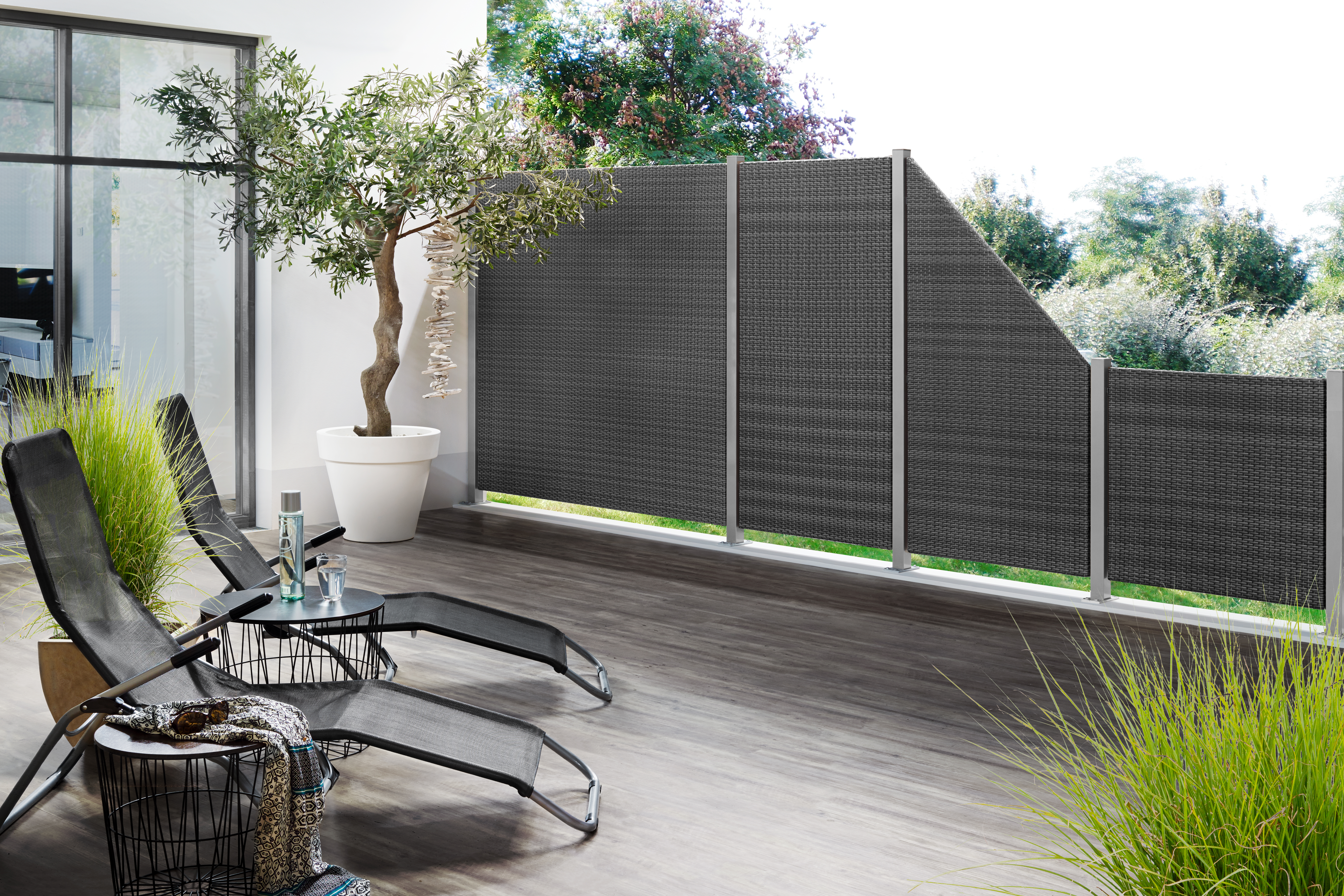 Textilen & Polyrattan Sichtschutz Zaun