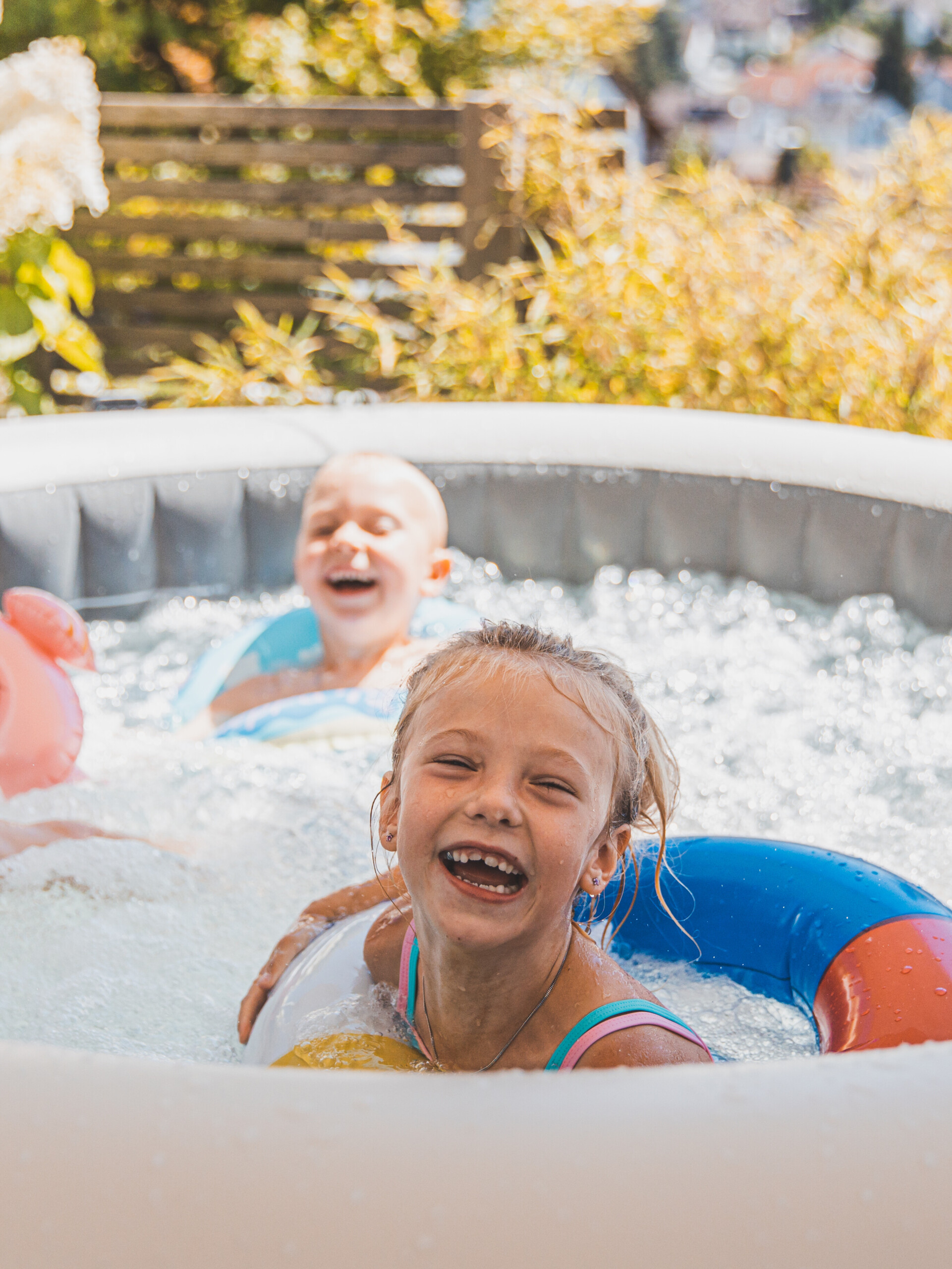 Entspannung im Whirlpool oder Hot Tub Teaser Bild 2