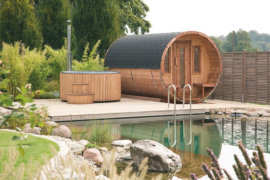 Wellness pur: Pool mit Sauna und HotTub