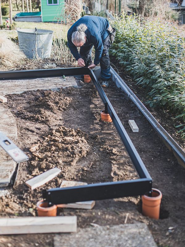 Gewächshaus aufbauen - Schritt für Schritt Teaser Bild 2