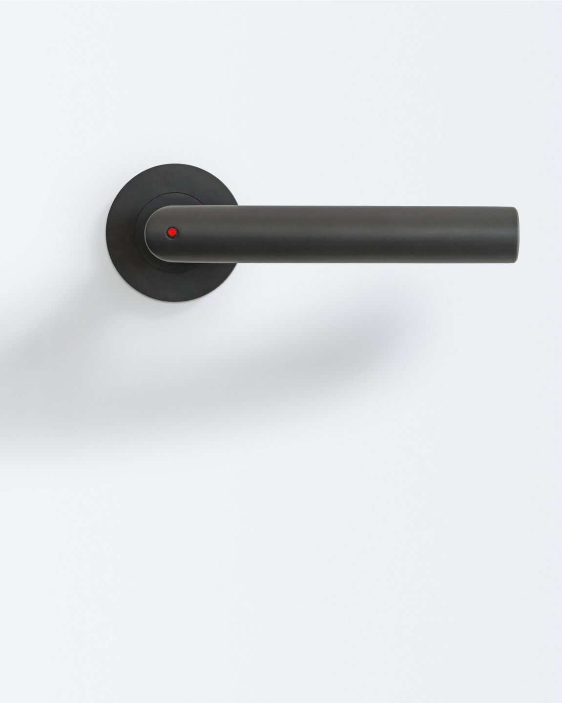 Der Griffwerk Lucia Türgriff in der Smart2Lock-Variante in graphitschwarz