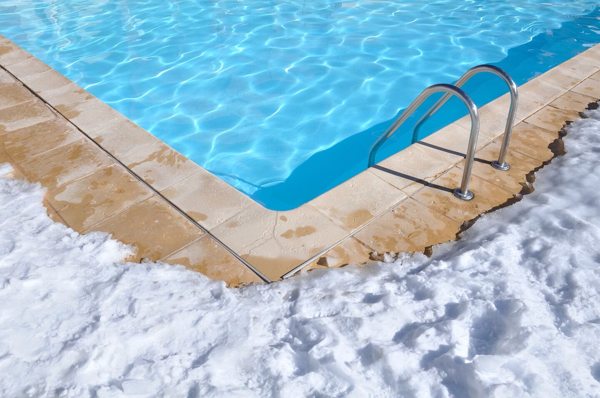 Poolüberwinterung in 5 Schritten