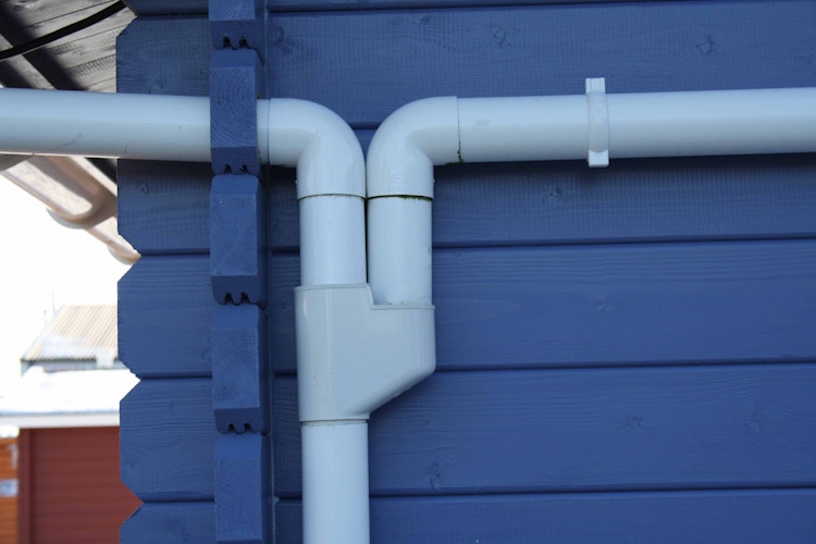 Kunststoff Dachrinnen Ergänzungsset für einseitige Entwässerung (Max. Abstand der Dachseiten: 400 cm)