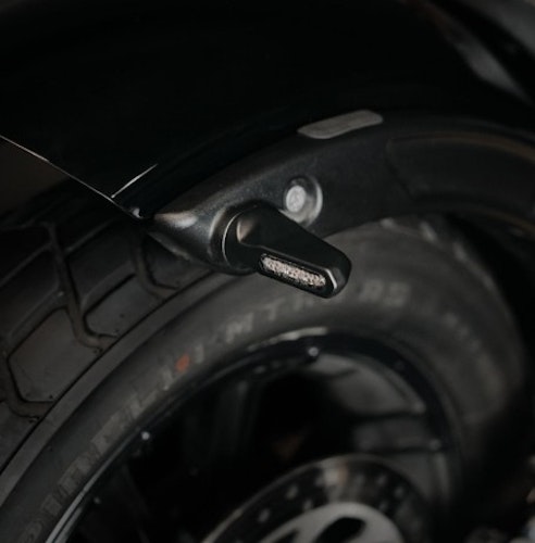 MOTOISM Blinker "Scout Bobber Spirit" mit Rück- und Bremslicht