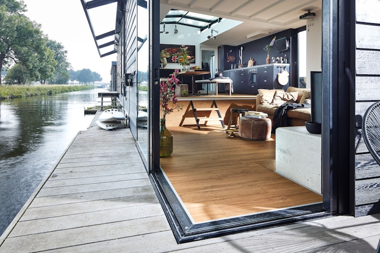 MEISTER Designboden MeisterDesign. next DD 500 S 1287 x 220 x 8 mm 6999 Golden Oak Porensynchron-Struktur