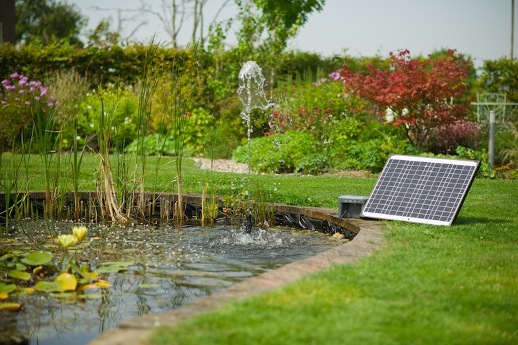 Ubbink Springbrunnenpumpe SolarMax 2500 Accu