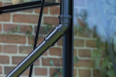 Halls Dachrinnen - Verbindungsset für Entwässerung in RegentonneZubehörbild