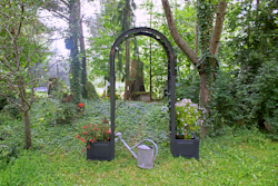 KHW Rosenbogen mit Pflanzkasten