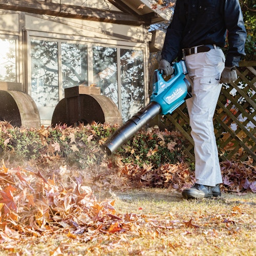 Makita Akku-Gebläse UB001GM101 40V max. (inkl. 1x Akku 4,0 Ah und Ladegerät)