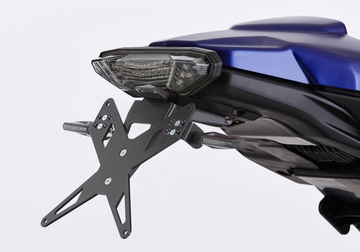 PROTECH X-SHAPE Kennzeichenhalter SET mit Reflektor und Beleuchtung Alu & Stahl Schwarz für YAMAHA MT-09 / SP