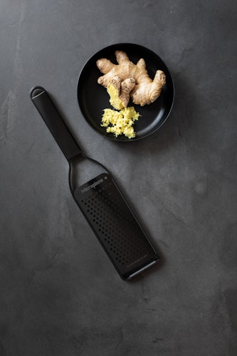 Microplane Reibe Grob BLACK SHEEP Black Steel