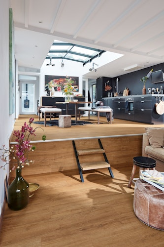 HANDMUSTER MEISTER Designboden MeisterDesign. next DD 500 S 6999 Golden Oak Porensynchron-Struktur