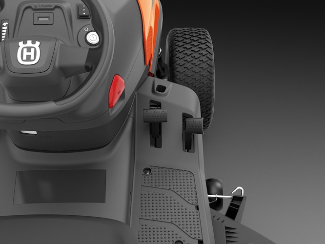 Husqvarna Rasentraktor TS 220T Seitenauswurf