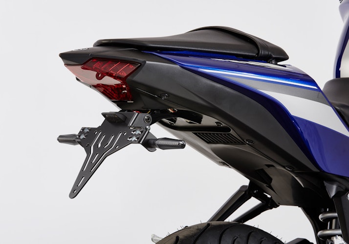 PROTECH V-SHAPE Kennzeichenhalter SET mit Reflektor und Beleuchtung Alu & Stahl Schwarz für YAMAHA MT-03, YZF-R3