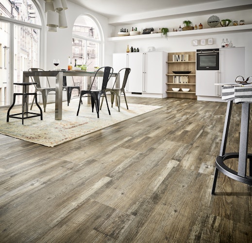 KWG Antigua Novel Altkiefer mocca Designvinyl Fertigfußboden 123,5x30,5 cm