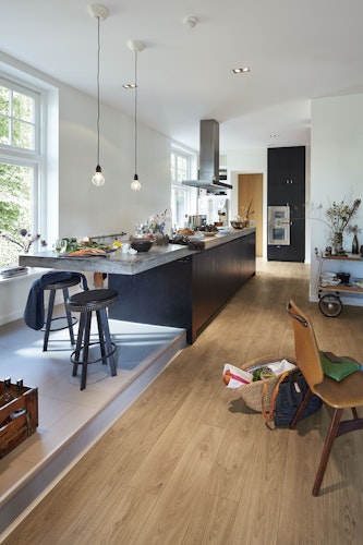 MEISTER Laminatboden MeisterDesign. laminate LD 150 1288 x 198 x 8 mm 07149 Eiche Chianti Porensynchron-Struktur