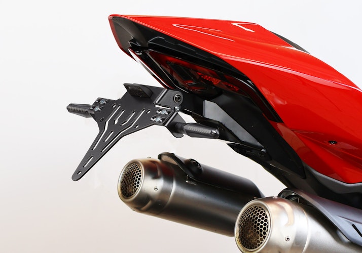 PROTECH V-SHAPE Kennzeichenhalter SET mit Reflektor und Beleuchtung Alu & Stahl Schwarz für DUCATI Panigale V2/S, Panigale V4/S, Streetfighter V2/S
