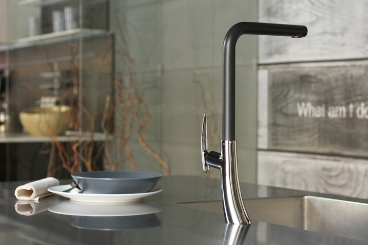Wasserhahn Küchenarmatur, LEAF, mit 360° schwenkbarem L-Auslauf, Verchromt / Schwarz Granit
