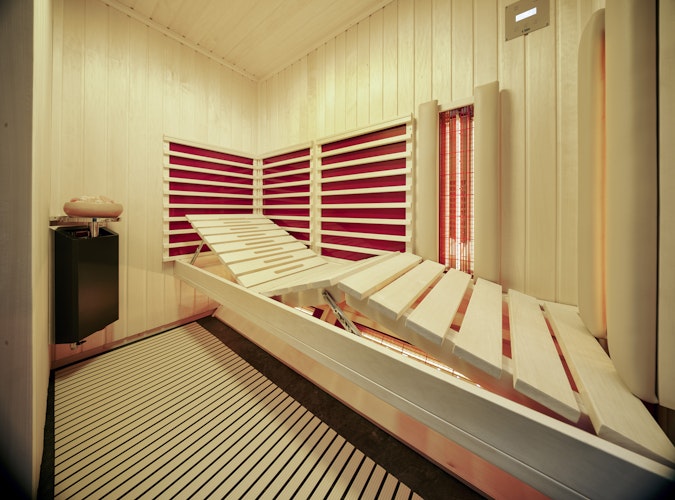 B-Ware Infraworld Sauna Safir Complete Fichte - 75 mm Multifunktionssauna inkl. 5-teiligem gratis Zubehörset