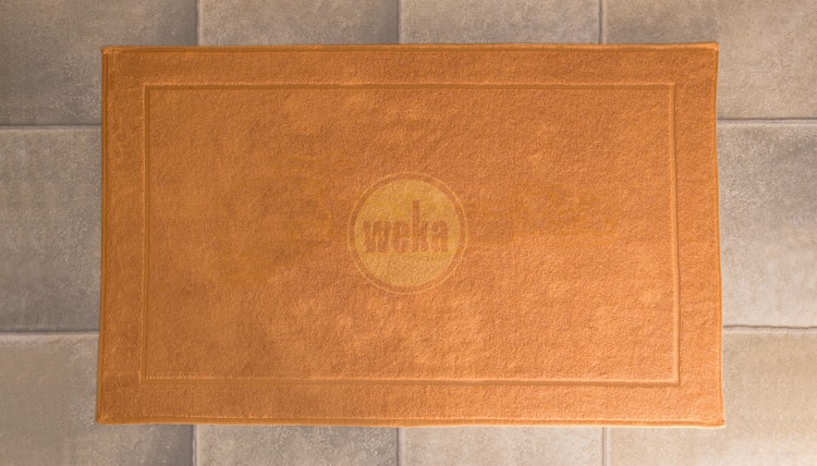 Weka Massivholzsauna Valida Eck Gr. 1 mit Glastür+Fenster Sparset 1 - "Alles dabei"