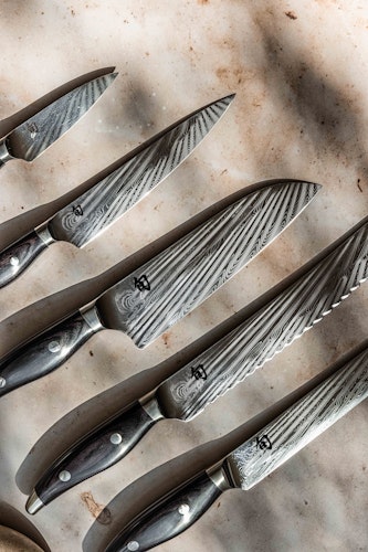 KAI Santokumesser SHUN NAGARE BLACK 7" (18,0 cm)