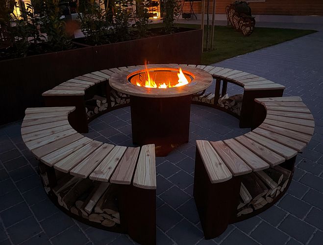 Badeko Grill-/Feuerstelle „Freiburg“ in Edelrostoptik