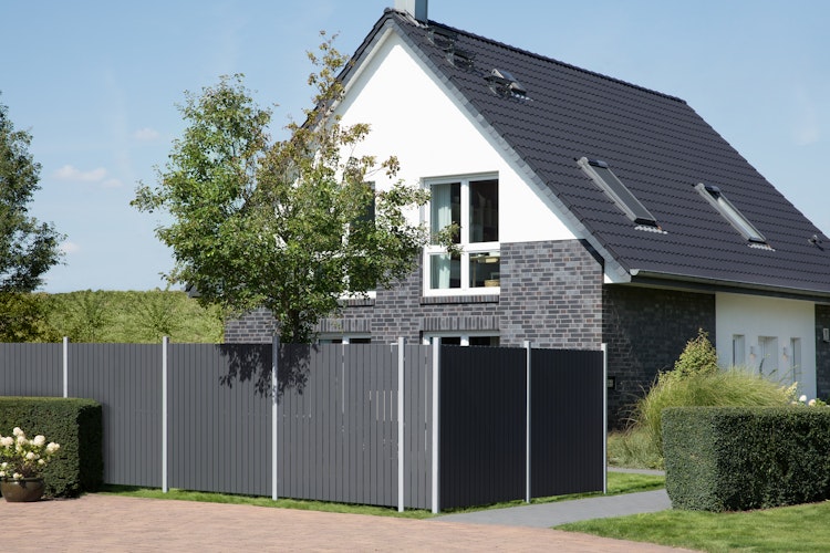 TraumGarten Squadra Alu-Sichtschutz auf Maß