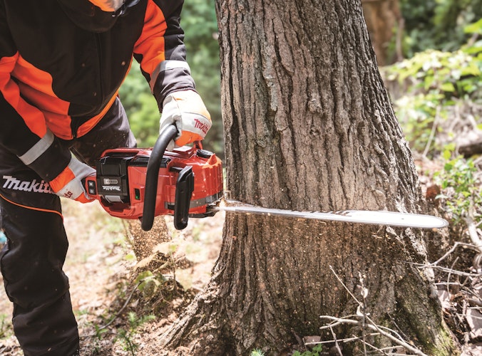 Makita Akku-Kettensäge 40V UC030GZ03