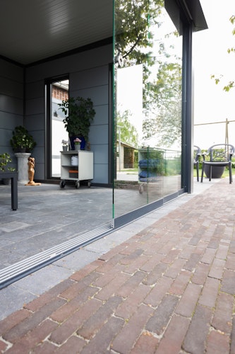 Telluria Glasschiebewände für Lounge XL