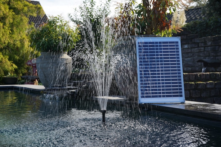 Ubbink Solar-/Stromwechselregler (Air Solar® 600, SolarMax® 600/1000-Pumpen)