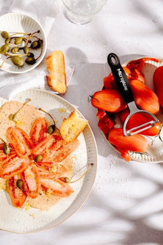 Microplane Profi Y-Schäler, gezahnt SPECIALTY Schwarz