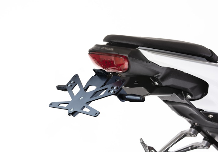 PROTECH X-SHAPE 125ccm Kennzeichenhalter SET mit Reflektor und Beleuchtung Alu & Stahl Schwarz für HONDA CB125R