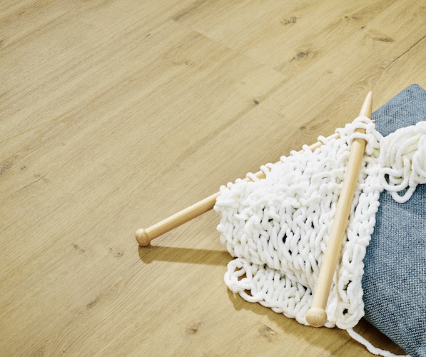 Handmuster KWG Antigua professional Kaschmireiche light Designvinyl Fertigfußboden Landhausdiele 181,5x30,5 cm