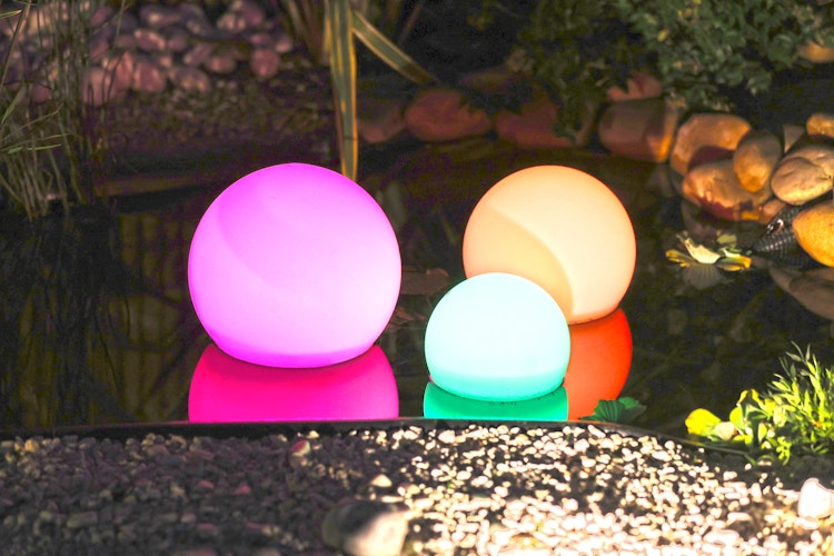 Ubbink MultiBright SolarFloat 30 - Solarbetriebene schwimmende Leuchtkugel H28 x Ø30cm