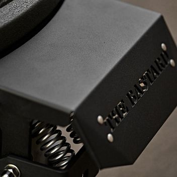 the_bastard_vx_the_everlasting_hinge