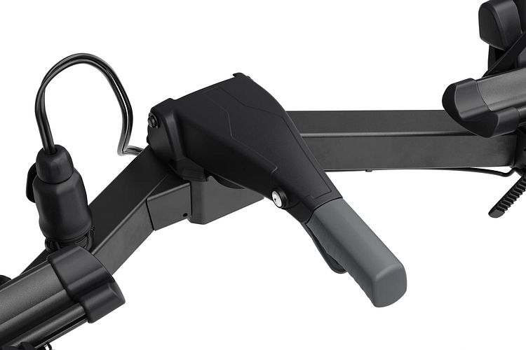 Thule Heckträger VeloSpace 3 schwarz für Fahrräder, Abklappwinkel von 65 °