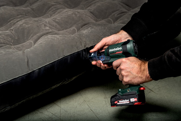 Metabo Akku-Blaspistole im Set mit 2x 4,0 Ah-Akku