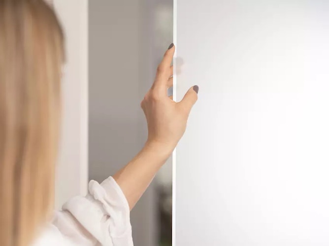 Griffwerk Glasdrehtür FROSTED 819 Weißglas, ESG Studio/Office