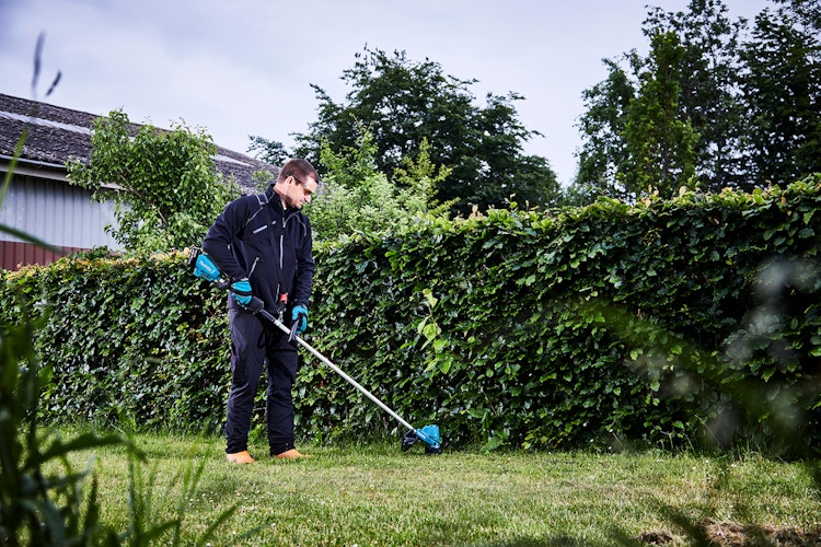 Makita Akku-Rasentrimmer DUR190LZX9