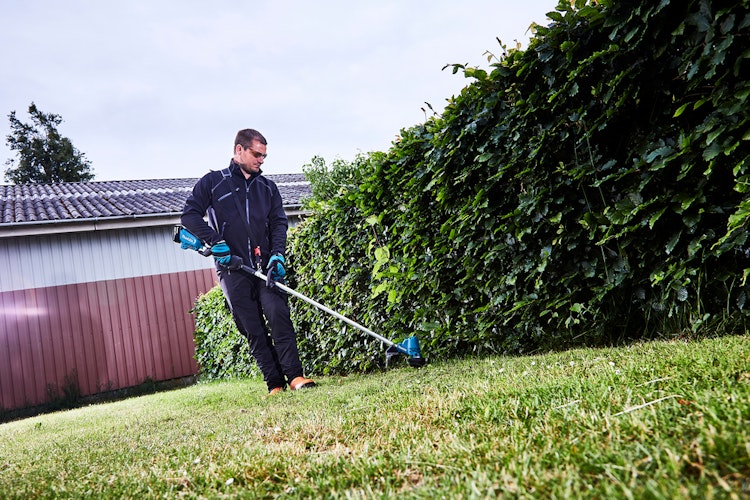 Makita Akku-Rasentrimmer DUR190LZX9