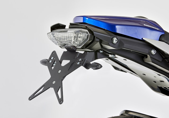 PROTECH X-SHAPE Kennzeichenhalter SET mit Reflektor und Beleuchtung Alu & Stahl Schwarz für YAMAHA MT-10 / SP