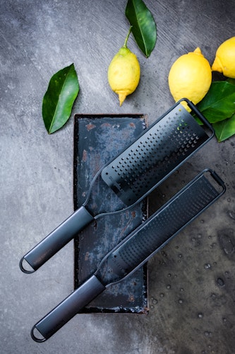 Microplane Reibe Grob BLACK SHEEP Black Steel