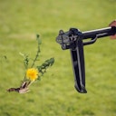 Vorschaubild Fiskars Xact Unkrautstecher 1020126