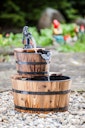 Vorschaubild Heissner Gartenbrunnen Wooden Barrels mit 2 Kübeln (016591-00)
