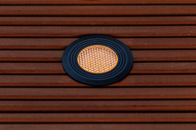 Lightpro Bodeneinbaustrahler Onyx 60 RA 12V mit anthrazitfarbenen Ring 23 lm