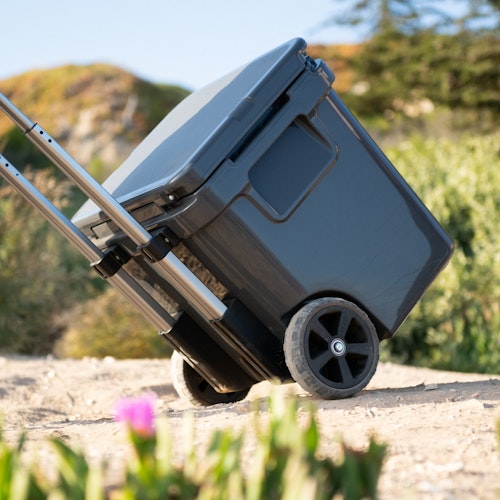 YETI Kühlbox auf Rädern ROADIE 48