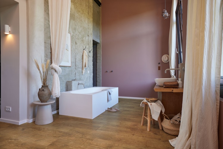 MEISTER Designboden MeisterDesign. comfort DD 600 S 1287 x 220 x 9 mm 6949 Stieleiche cognac Porensynchron-Struktur