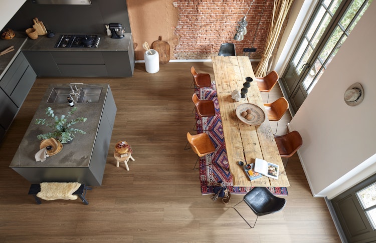 MEISTER Designboden MeisterDesign. comfort DL 600 S 2052 x 219 x 9 mm 7134 Princess Oak dunkel Porensynchron-Struktur