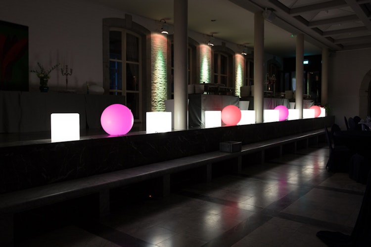 8 seasons design LED-Kugelleuchte Shining Globe (RGB), verschiedene Größen