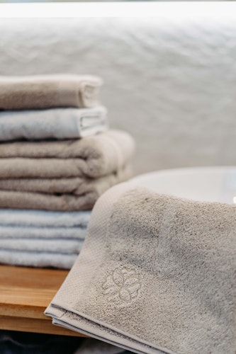 Liebenstein Handtuch Set 2 x Duschtuch 70 x 140 cm & 2 x Handtuch 50 x 100 cm - 550 g/m²